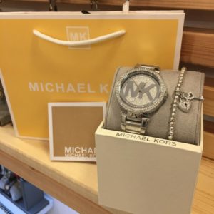 סט שעון מייקל דגם 5925 עם צמיד לב מפתח